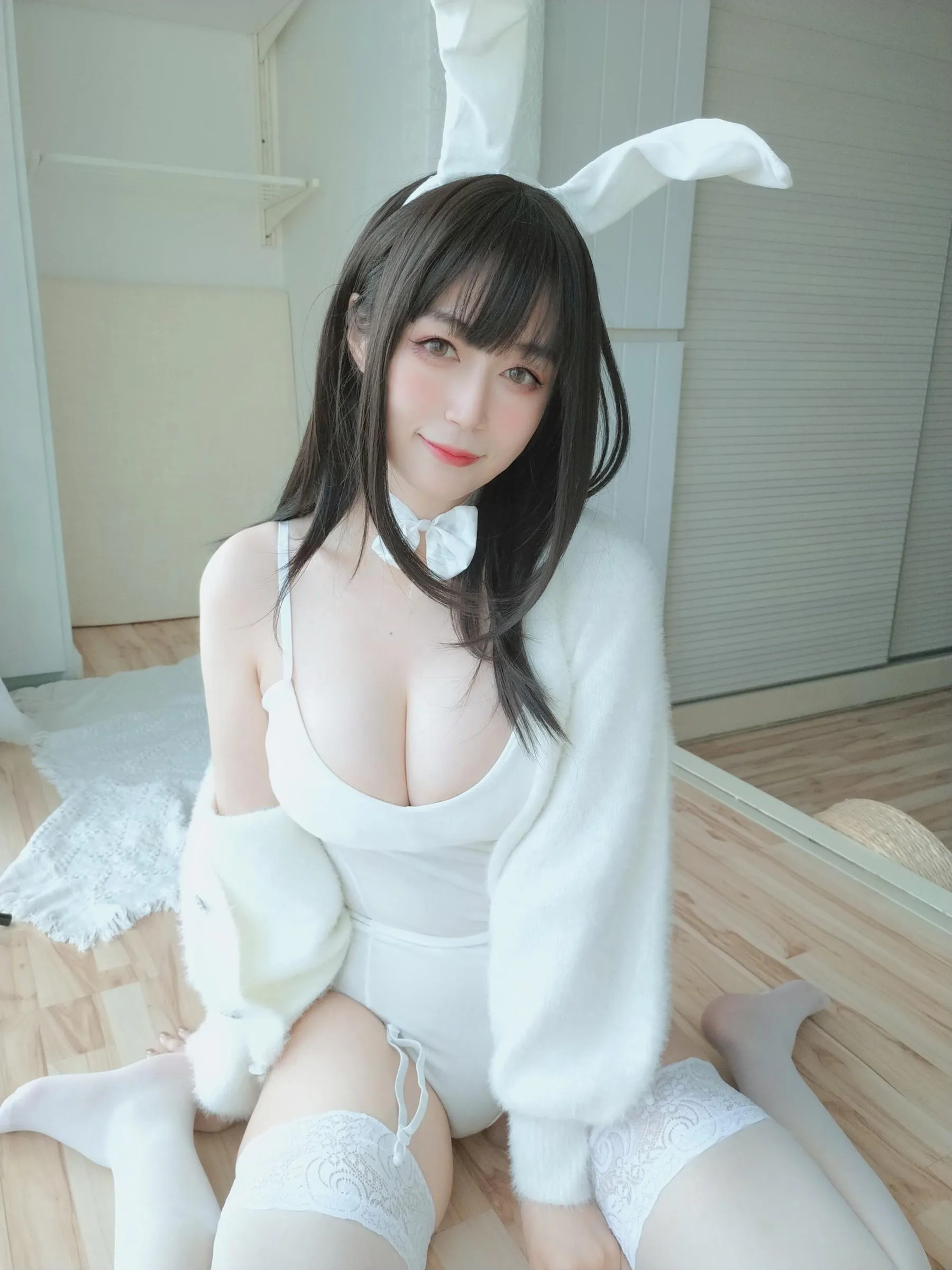 白银81 – 自撮 Vol.52 白丝兔子 [110P]插图8